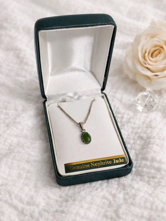 Jewelry - Genuine Nephrite Jade Pendant Necklace Green Stone Silver Tone Chain Gift Box